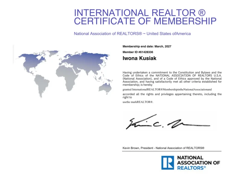 REALTOR Certificate - Iwona.pdf